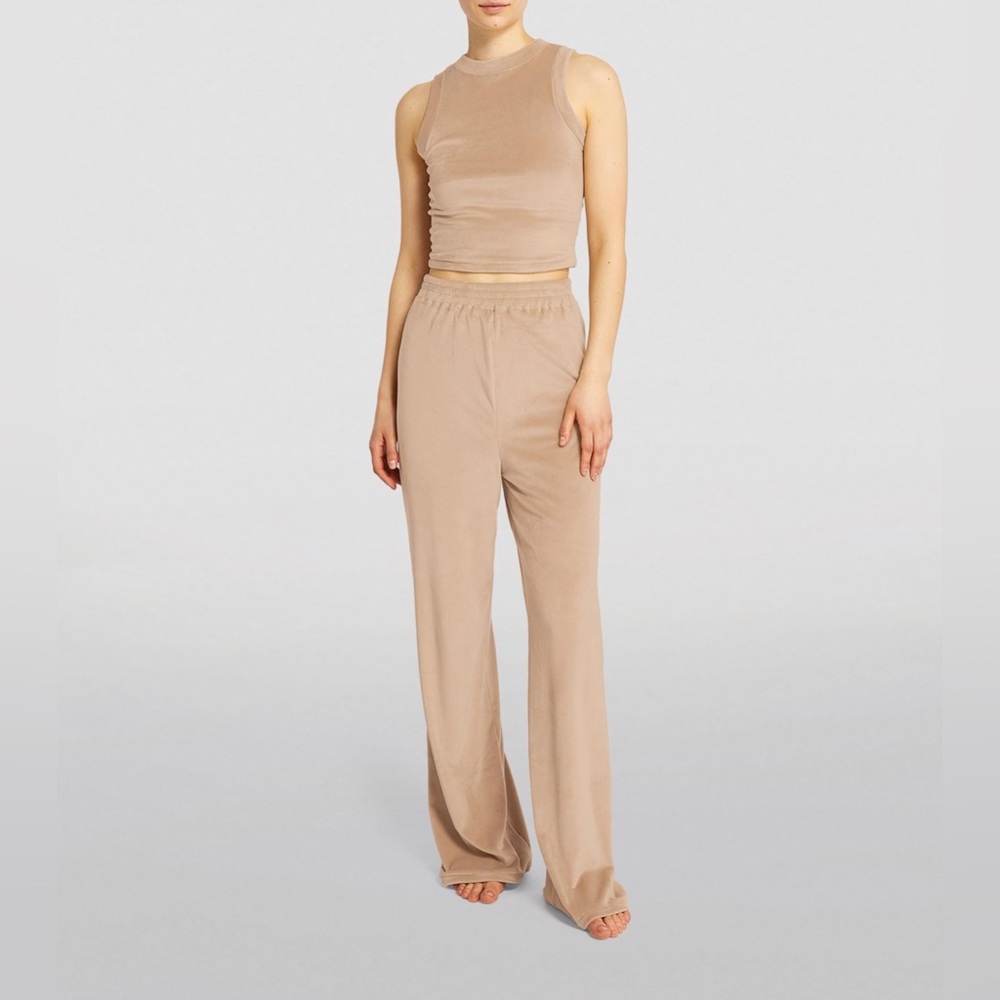 NWT SKIMS Velour Wide Leg Pants Size XL Color Honey